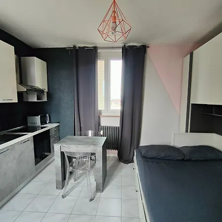 Guasco's Apartments, Monolocale Vicino Malpensa *